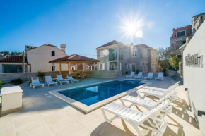 Residence & Pool Villa Schwarz Suites, Cavtat